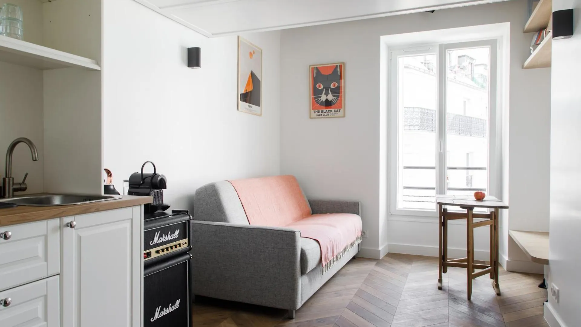 Pleasant 1bd Duplex For 4 Batignolles Apartamento París