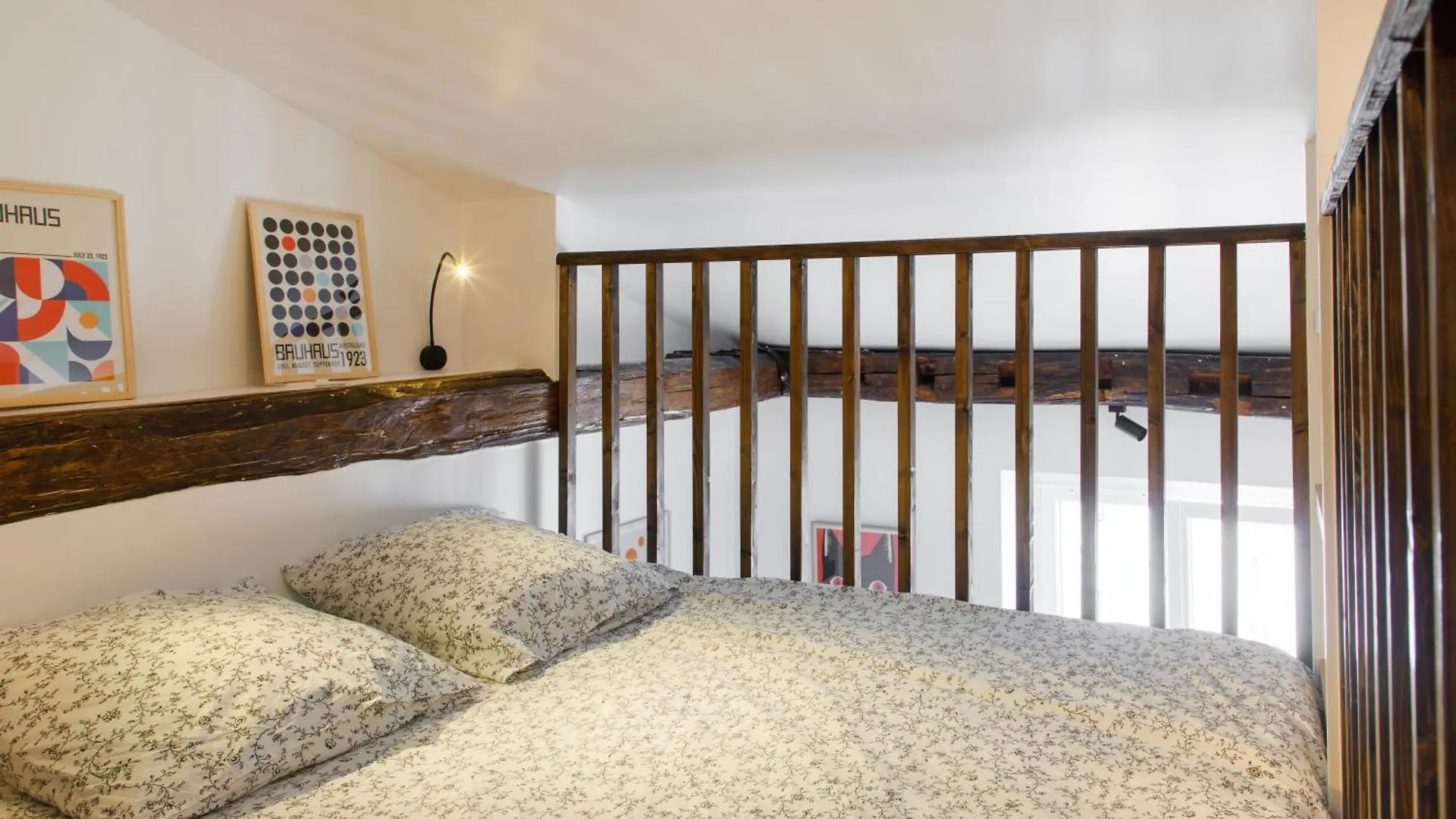 Pleasant 1bd Duplex For 4 Batignolles Apartamento